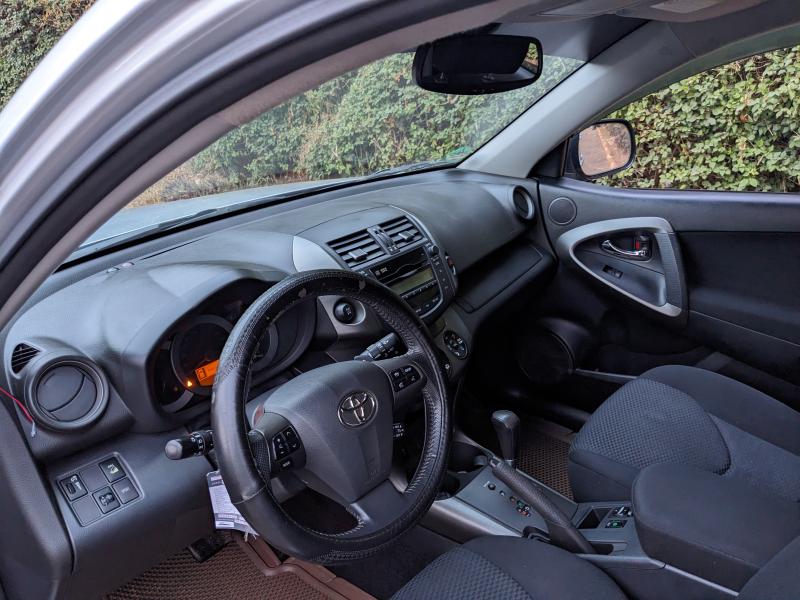 Toyota RAV4 2010 for hire in Kigali