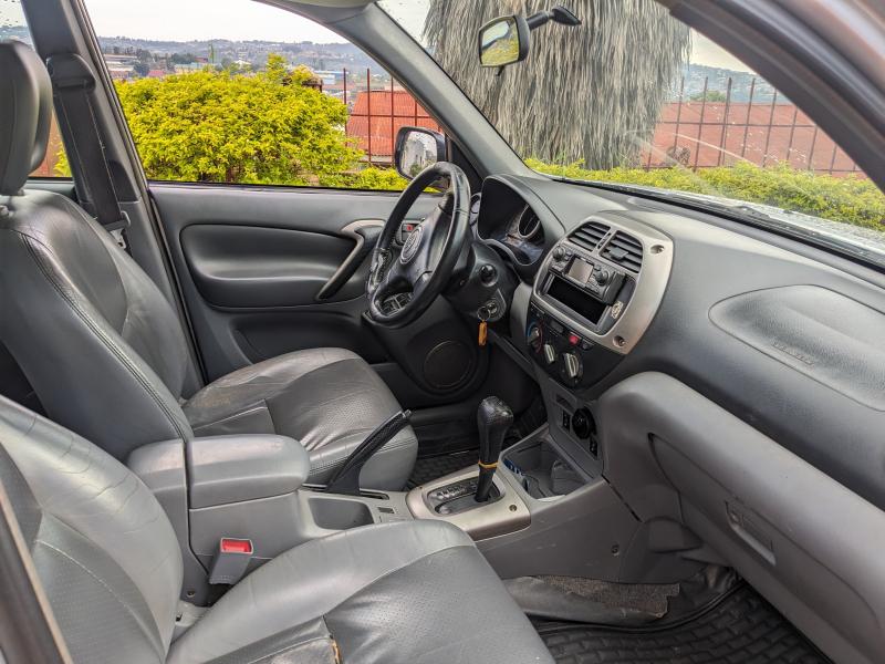 Toyota Rava 4 for hire in Kigali
